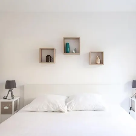 Furnished Sunny Terrace With Sea View Classified 4 Stars * Cagnes-sur-Mer